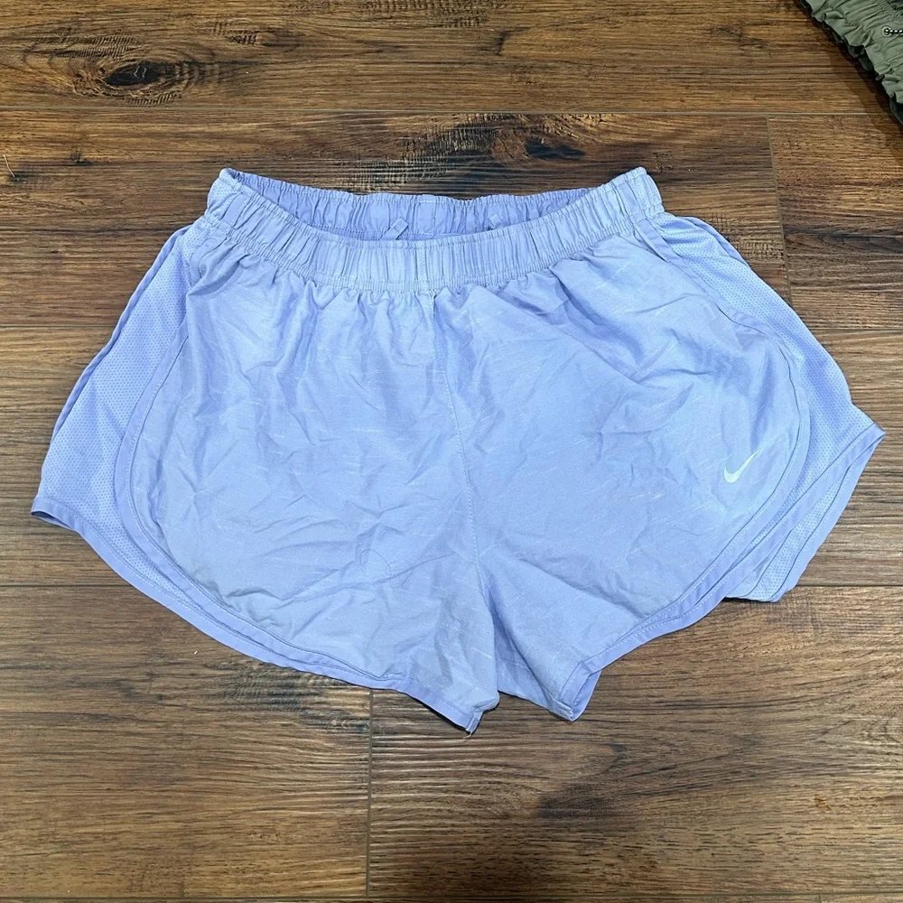 ‼️SOLD‼️ like new nike shorts - Picture 1 of 3